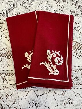 Williams Sonoma Set of 2 Embroidered Napkins Burgundy w/ White Scroll EUC